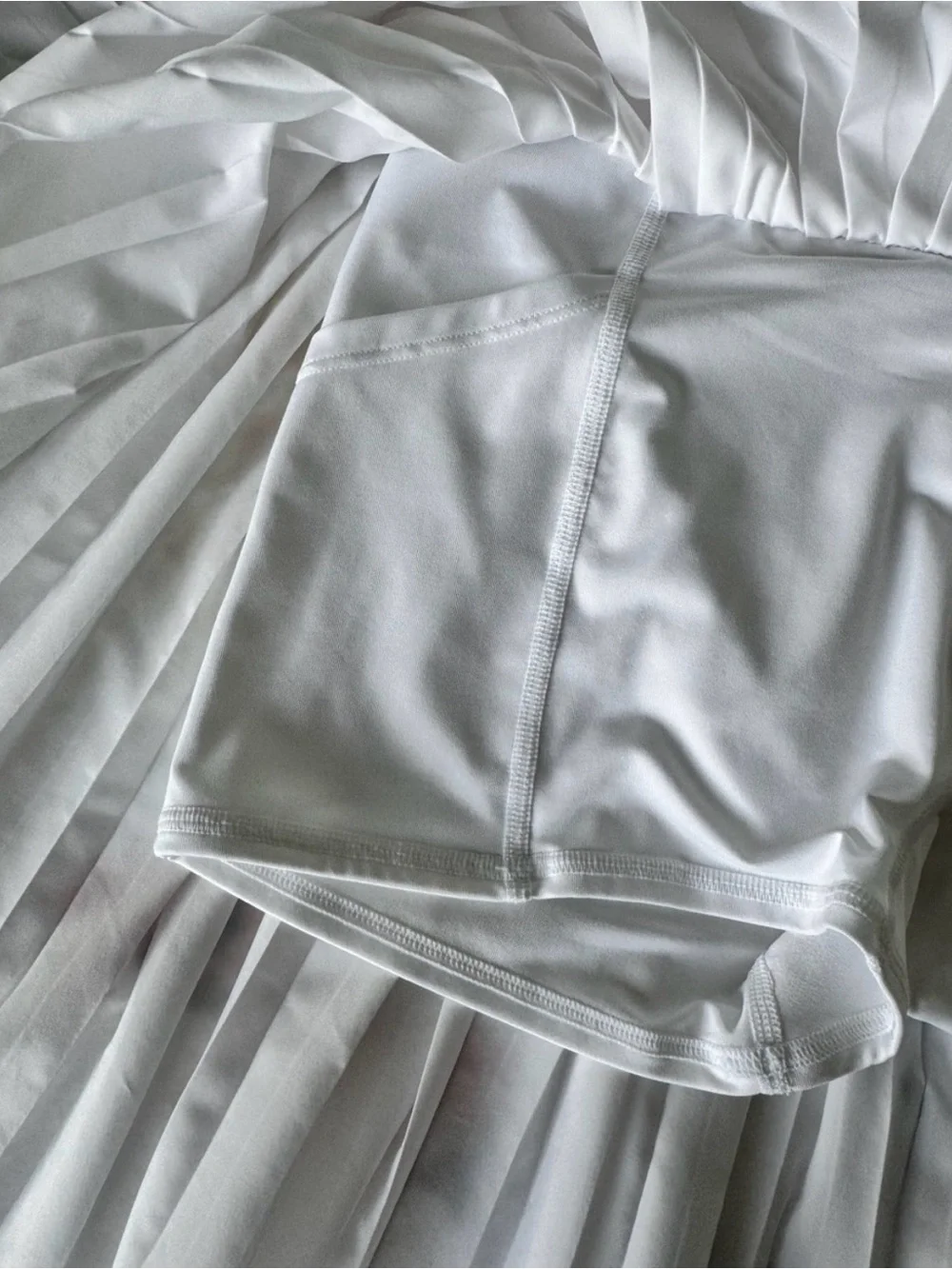ALO Pleated Grand Slam Skirt Bundle SZ M